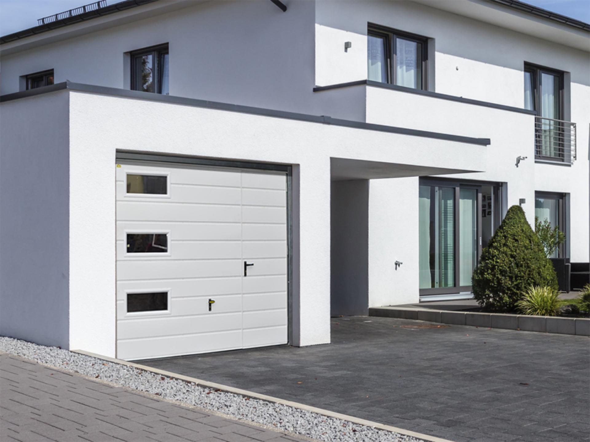 Bramy garażowe - na co zwrócić uwagę, żeby nie przepłacić?